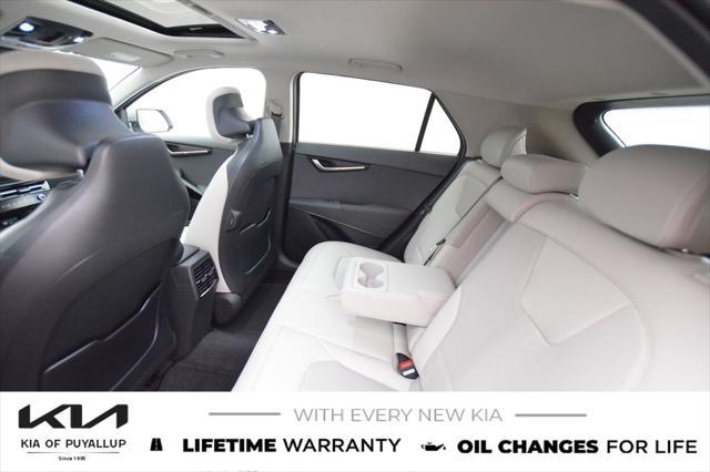 new 2025 Kia Niro car, priced at $33,810