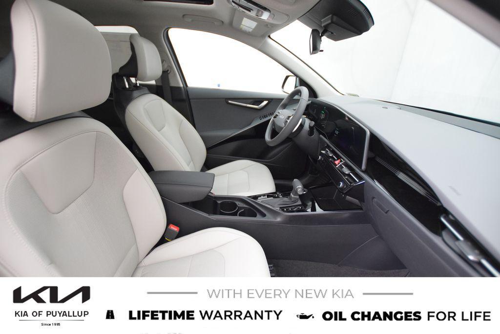 new 2025 Kia Niro car, priced at $33,810