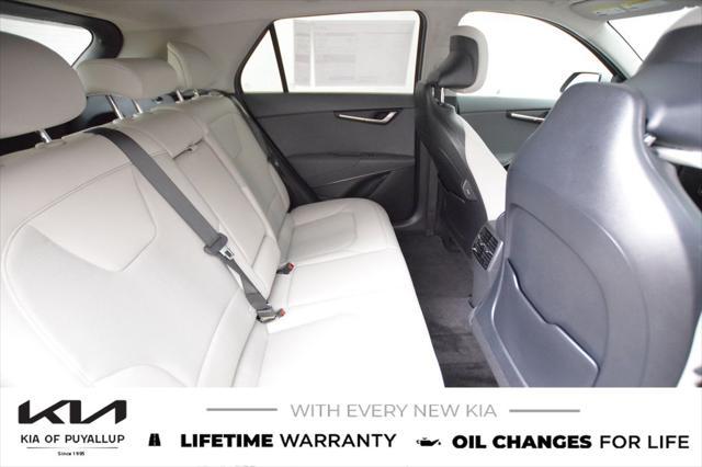new 2025 Kia Niro car, priced at $33,810
