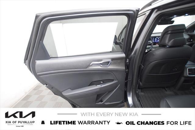 new 2025 Kia Sportage car, priced at $42,025