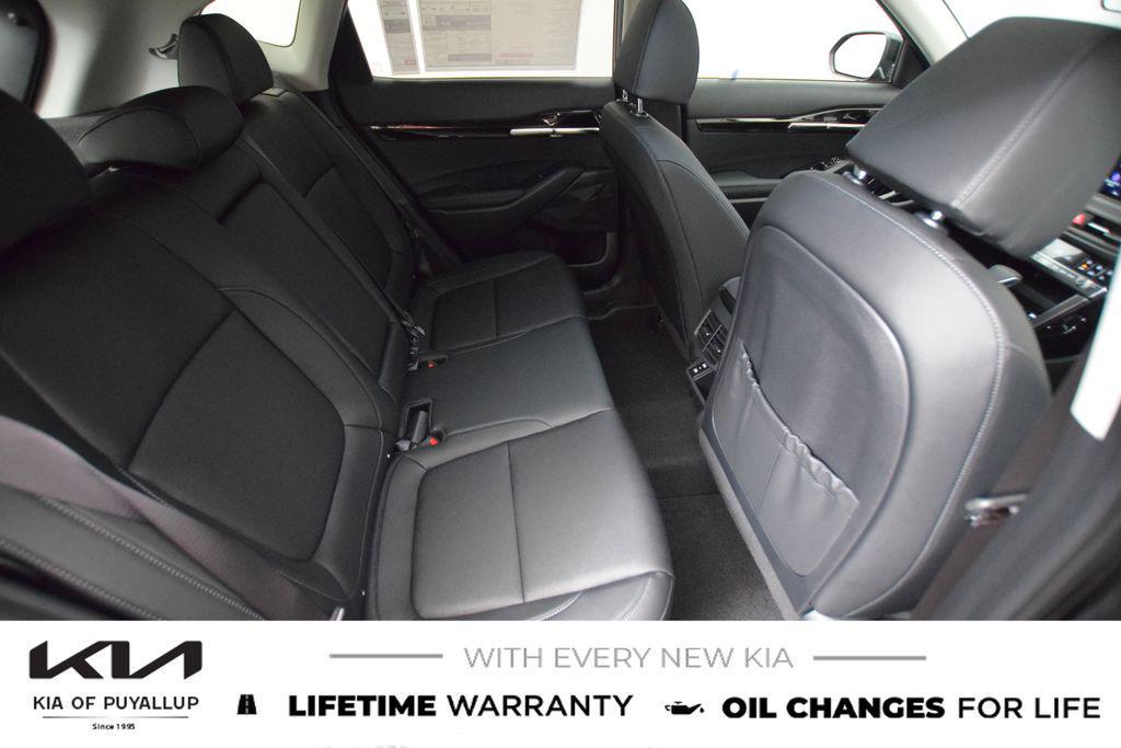 new 2026 Kia Seltos car, priced at $30,295