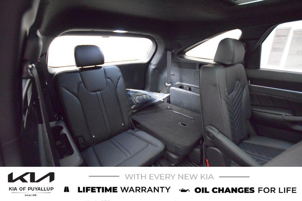 new 2025 Kia Sorento car, priced at $50,005
