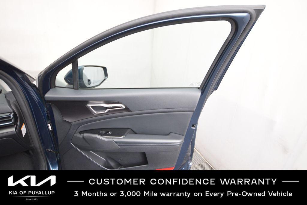 used 2023 Kia Sportage Hybrid car, priced at $20,998