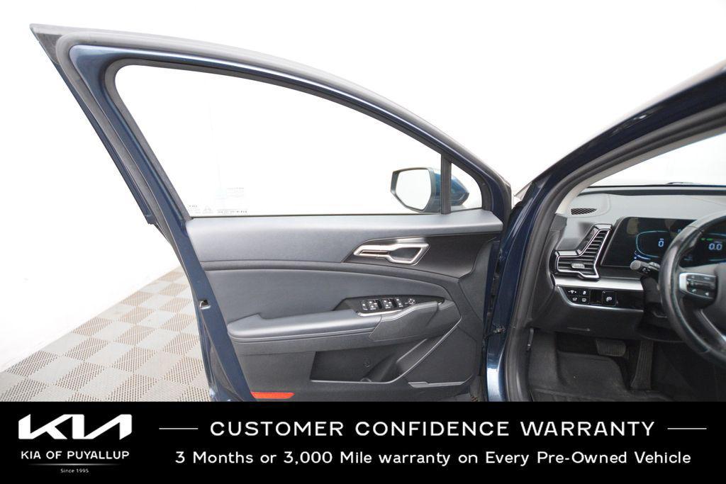 used 2023 Kia Sportage Hybrid car, priced at $20,998