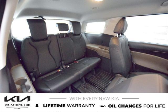 new 2025 Kia Carnival car, priced at $40,655
