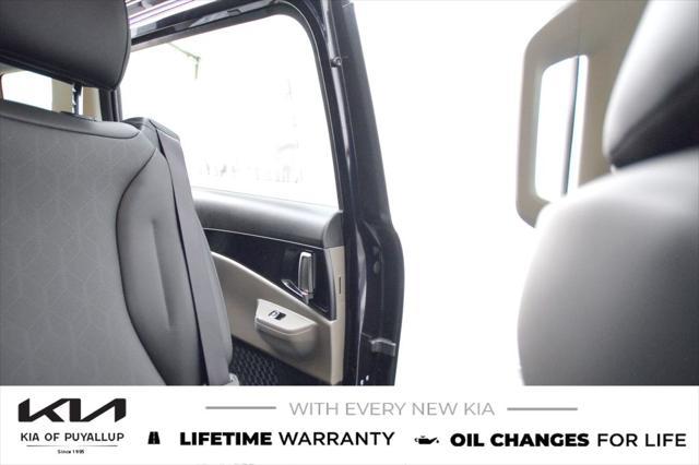 new 2025 Kia Carnival car, priced at $40,655