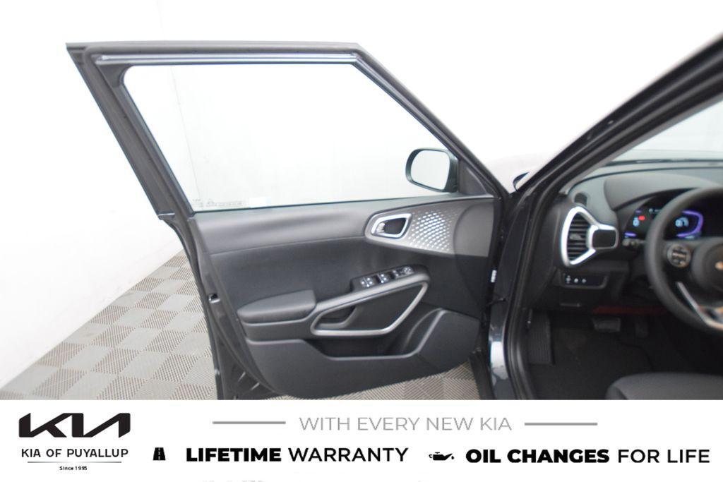 new 2025 Kia Soul car, priced at $22,060