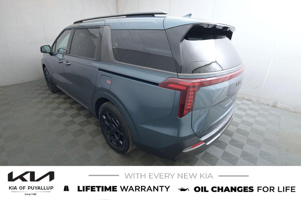 new 2025 Kia Carnival Hybrid car, priced at $57,765