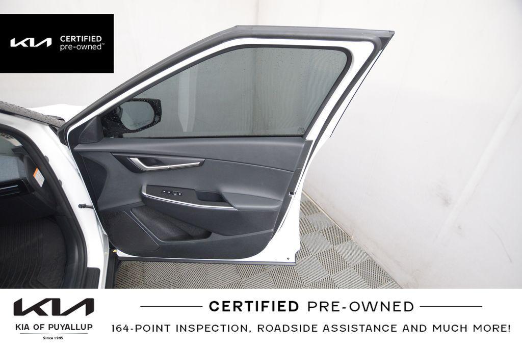 used 2023 Kia EV6 car, priced at $25,998