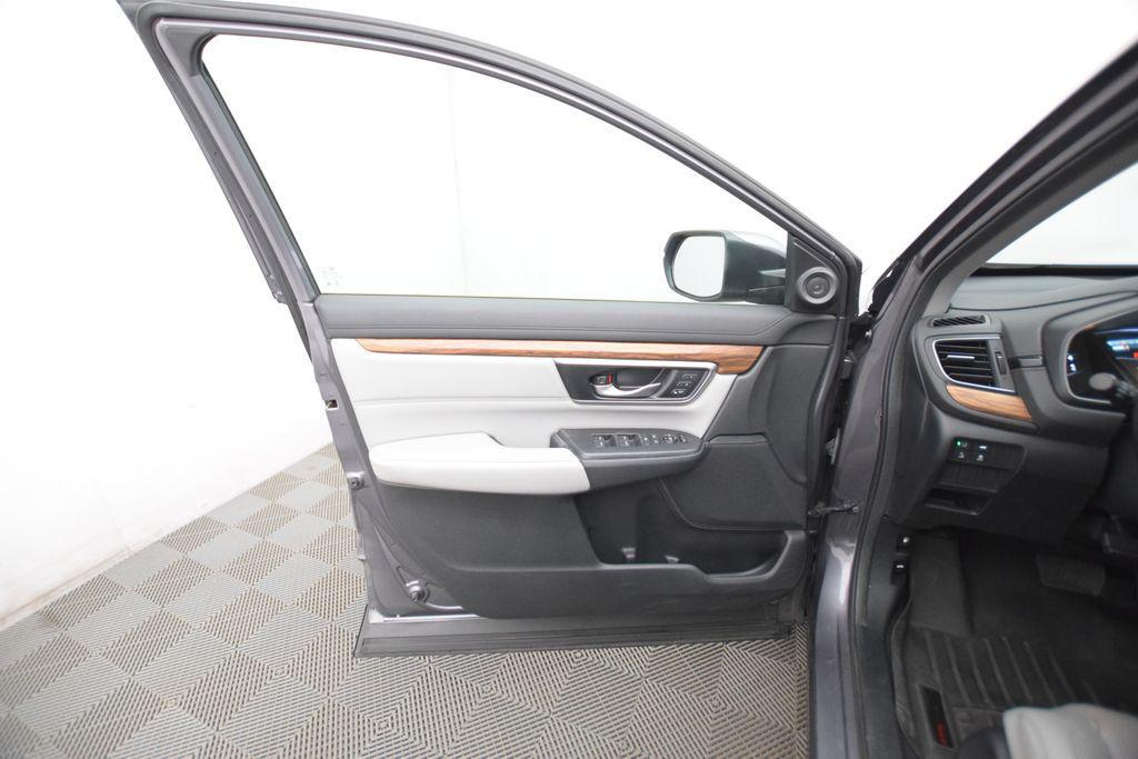 used 2017 Honda CR-V car, priced at $18,998