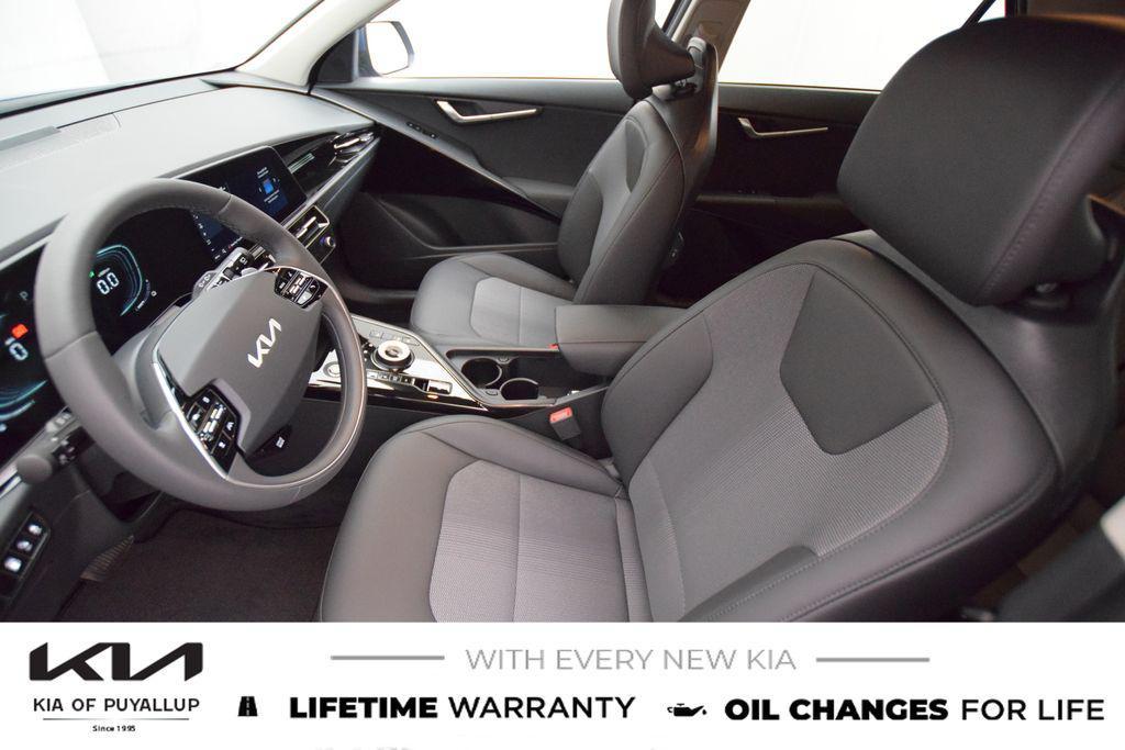 new 2025 Kia Niro Plug-In Hybrid car, priced at $36,660