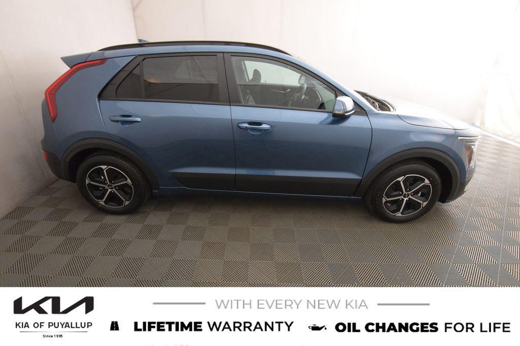 new 2025 Kia Niro Plug-In Hybrid car, priced at $36,660