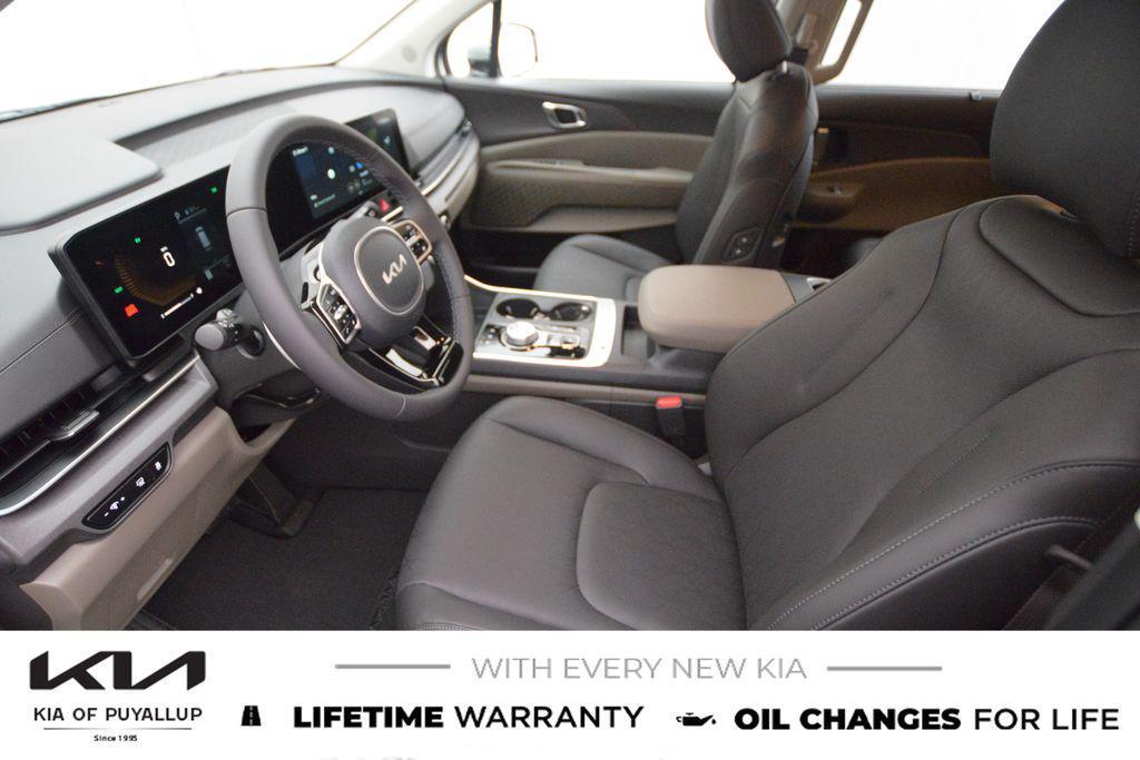 new 2026 Kia Carnival Hybrid car, priced at $45,385