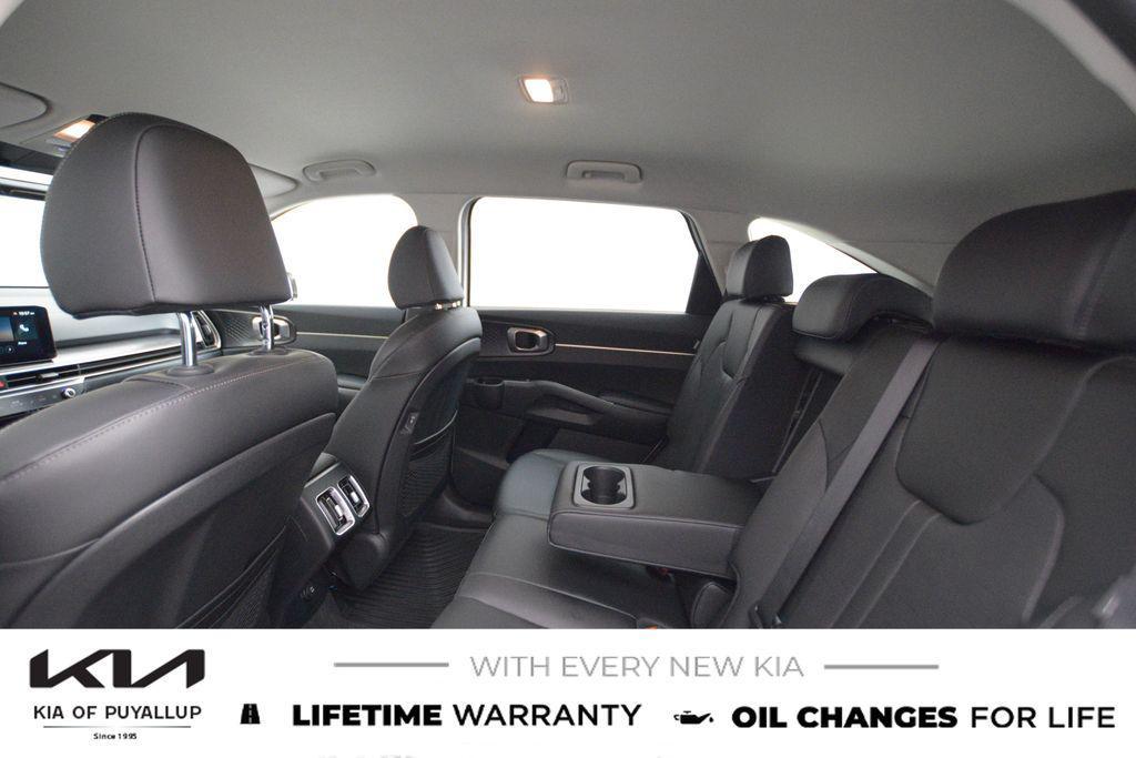 new 2026 Kia Sorento car, priced at $42,325