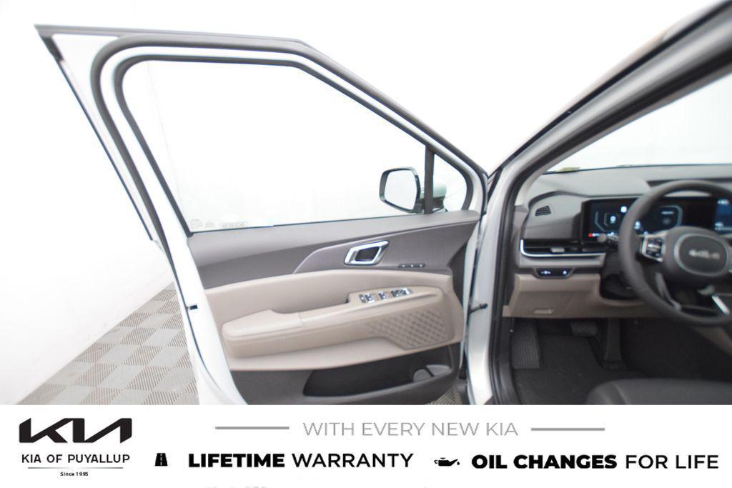new 2026 Kia Carnival car, priced at $48,285