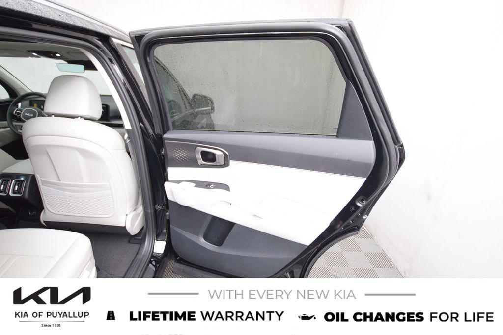 new 2025 Kia Sorento car, priced at $42,530