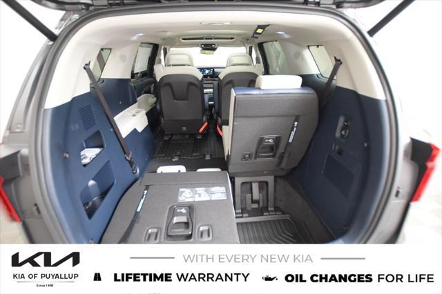 new 2025 Kia Carnival Hybrid car, priced at $54,830