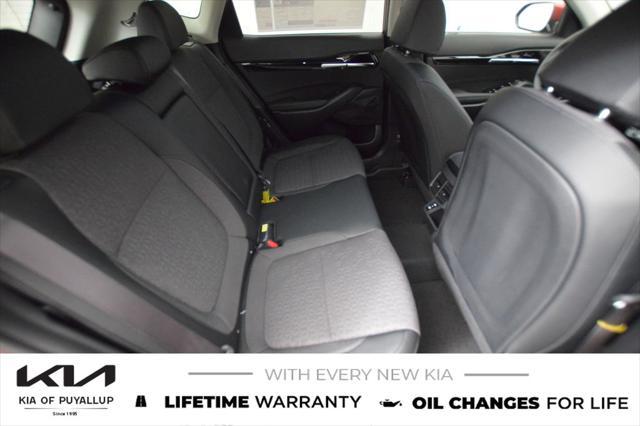 new 2025 Kia Seltos car, priced at $28,425