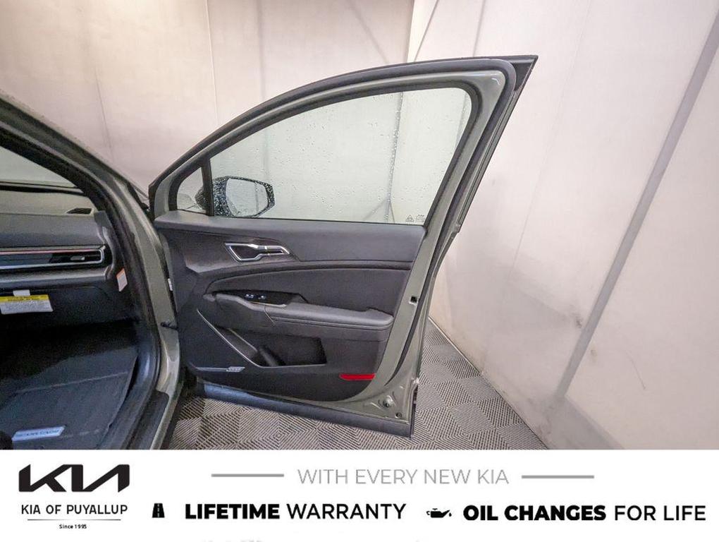 new 2025 Kia Sportage car, priced at $46,130