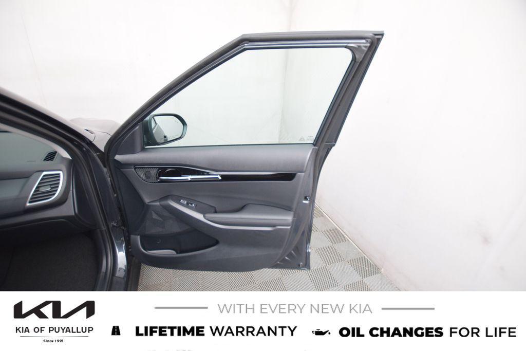 new 2026 Kia Seltos car, priced at $30,975