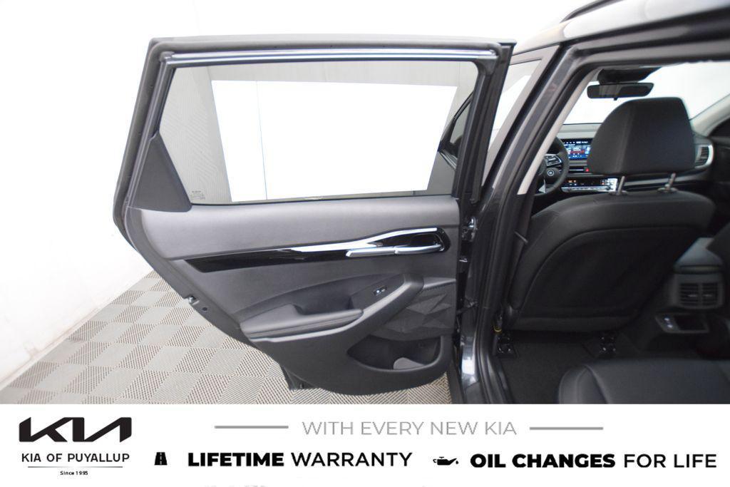 new 2026 Kia Seltos car, priced at $30,975