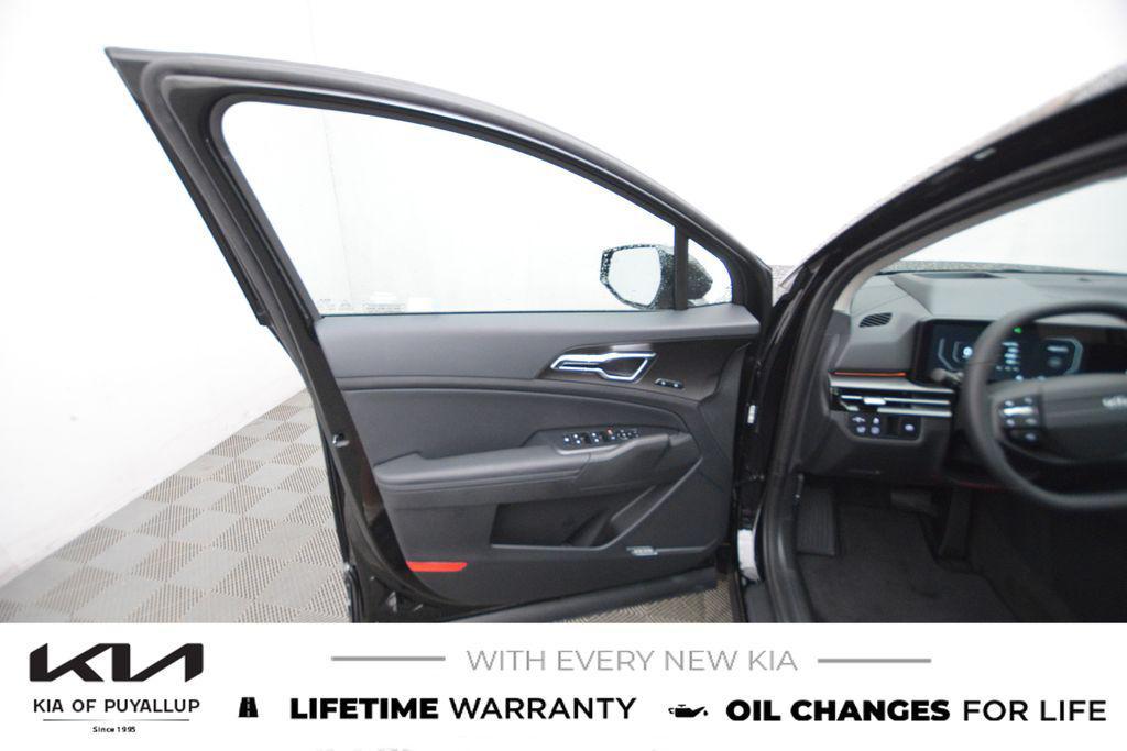 new 2026 Kia Sportage Hybrid car, priced at $42,225