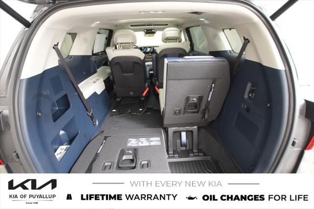 new 2025 Kia Carnival Hybrid car, priced at $54,830