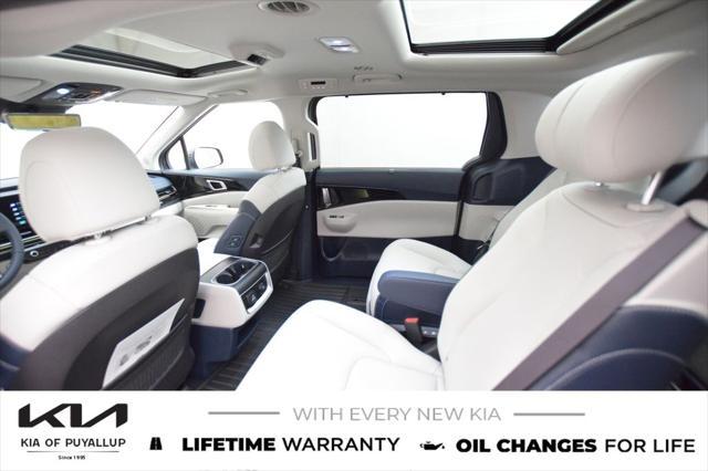 new 2025 Kia Carnival Hybrid car, priced at $54,830