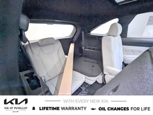 new 2025 Kia Sorento Hybrid car, priced at $49,440