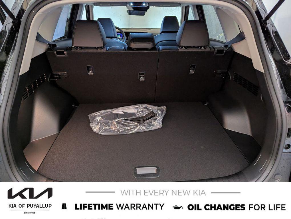 new 2025 Kia Seltos car, priced at $28,820