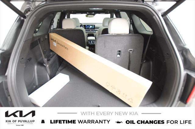 new 2025 Kia Sorento Hybrid car, priced at $49,810