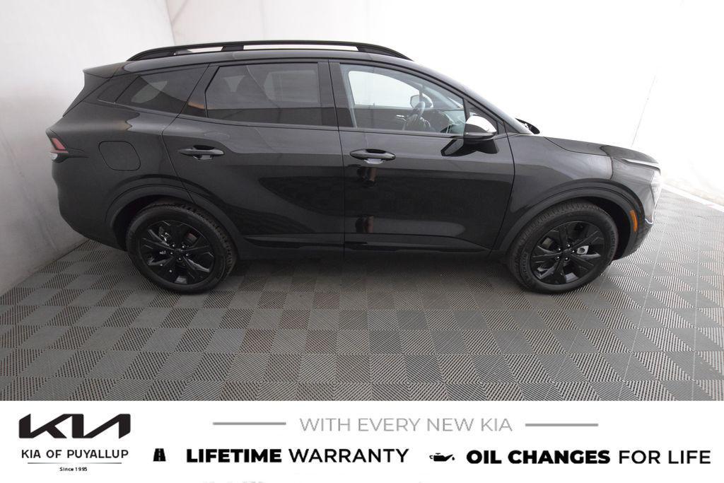 new 2025 Kia Sportage car, priced at $40,495