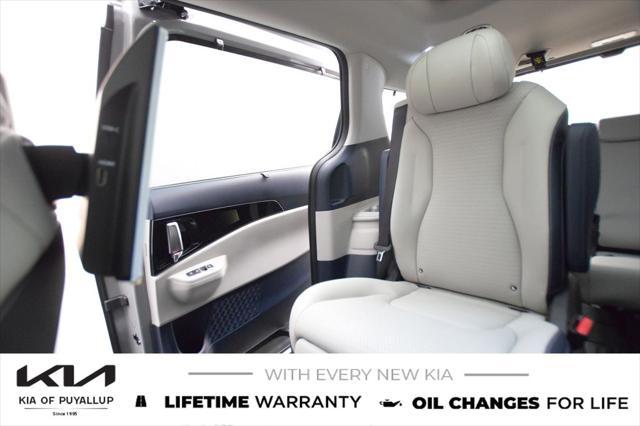 new 2025 Kia Carnival Hybrid car, priced at $57,765