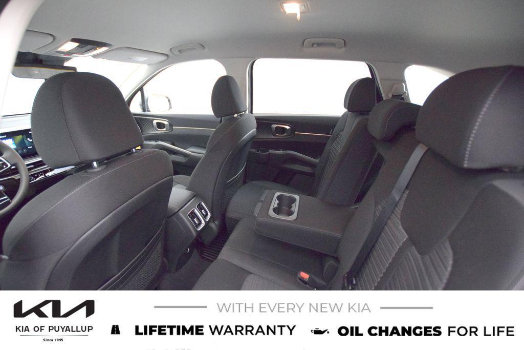 new 2025 Kia Sorento car, priced at $32,995