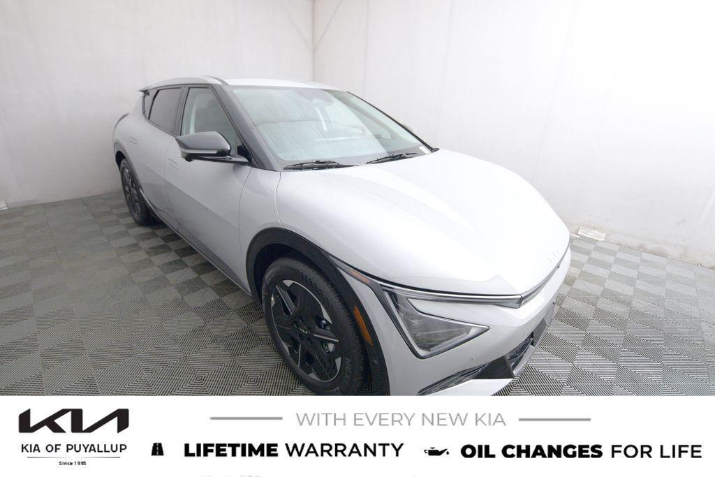 new 2025 Kia EV6 car, priced at $52,015