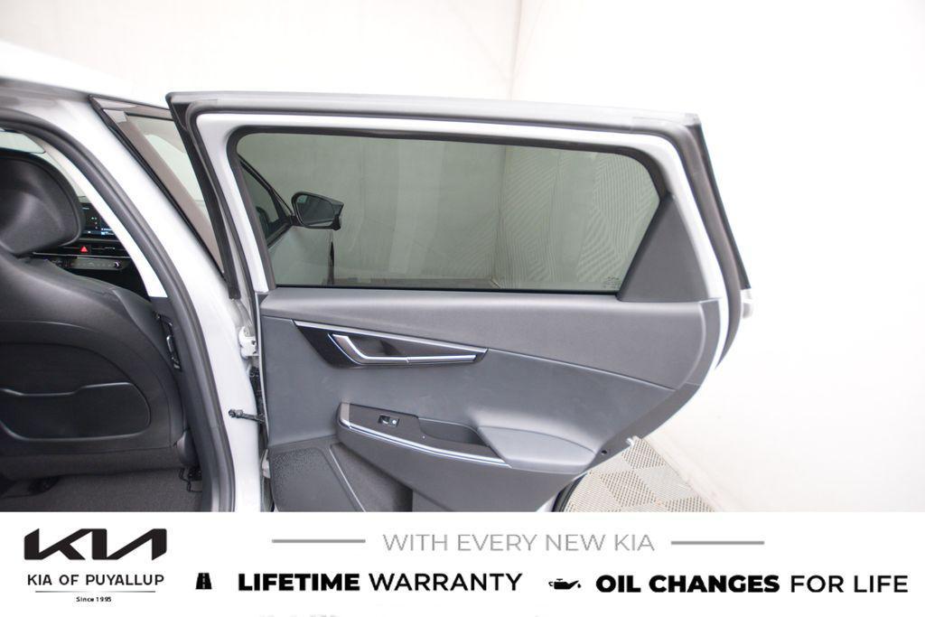 new 2025 Kia EV6 car, priced at $52,015