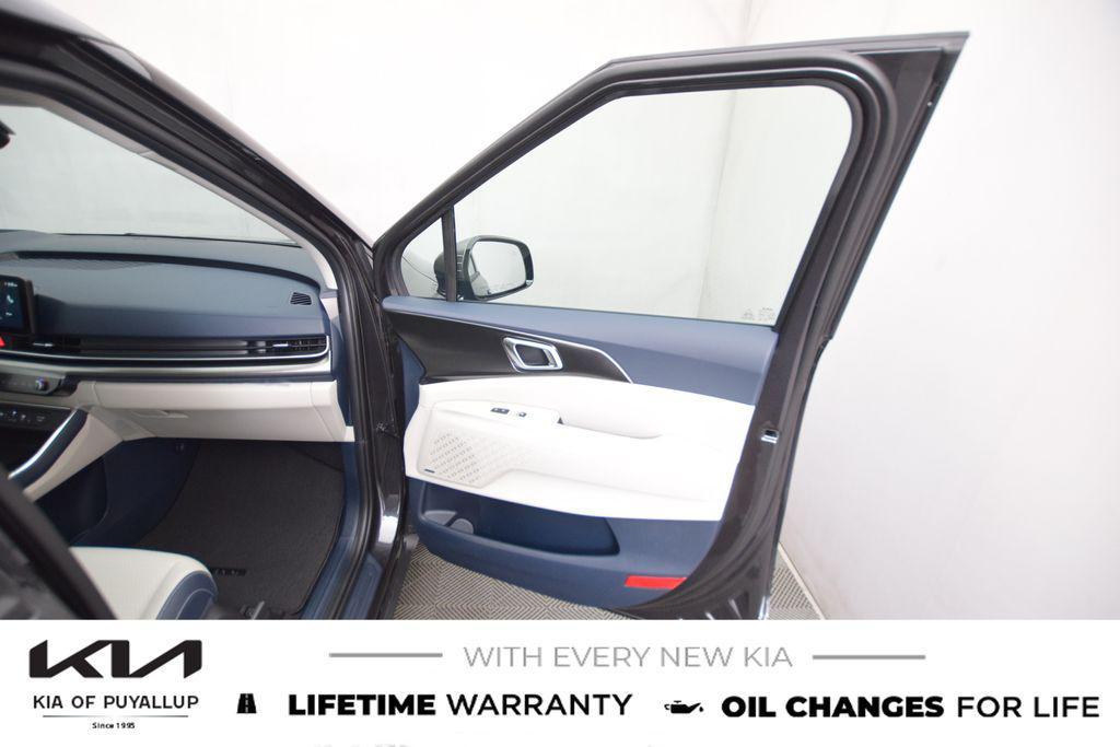new 2026 Kia Carnival car, priced at $52,990