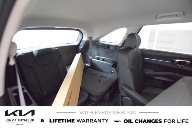 new 2025 Kia Sorento Hybrid car, priced at $42,465