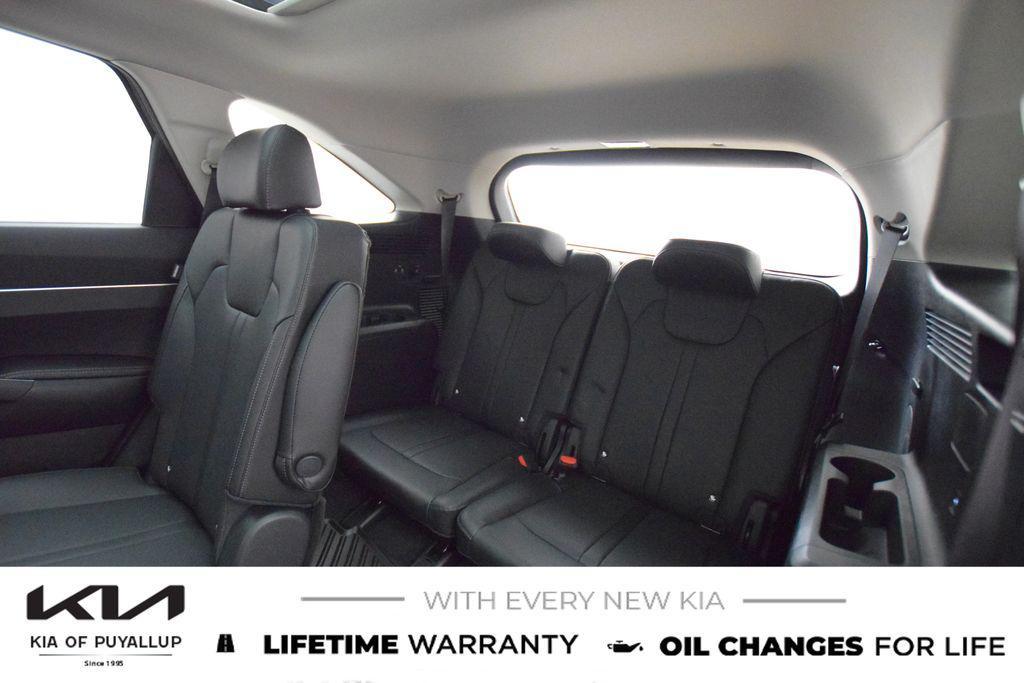 new 2025 Kia Sorento car, priced at $43,780
