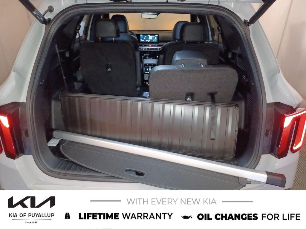 new 2025 Kia Sorento car, priced at $50,595