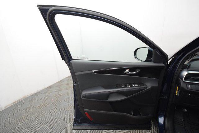 used 2016 Kia Sorento car, priced at $10,998