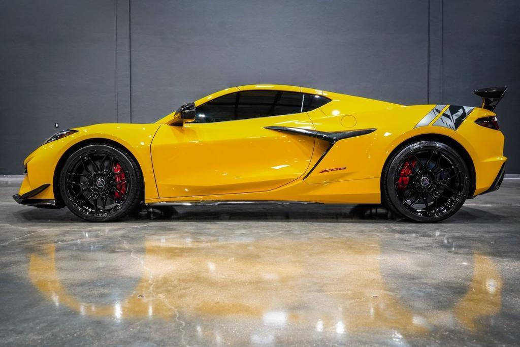 used 2025 Chevrolet Corvette car, priced at $148,989