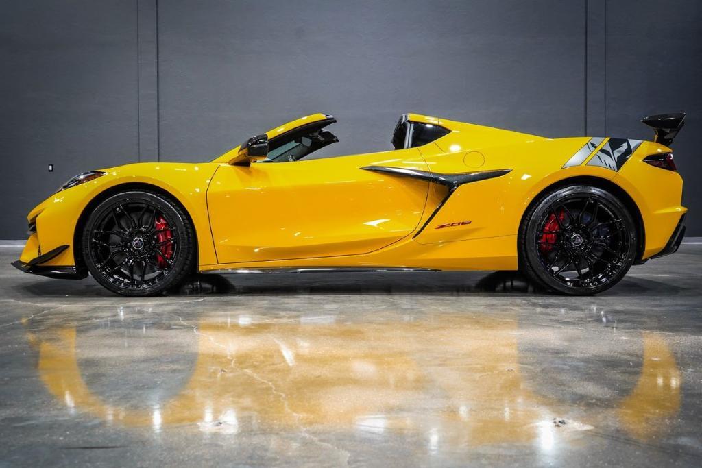 used 2025 Chevrolet Corvette car, priced at $148,989