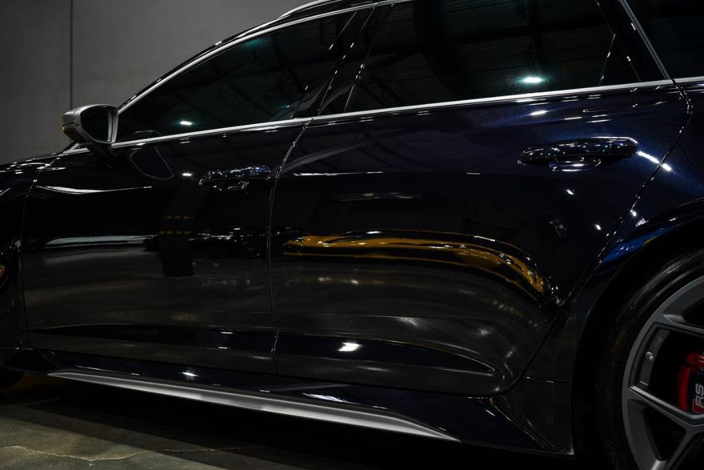 used 2024 Audi RS 6 Avant car, priced at $129,989