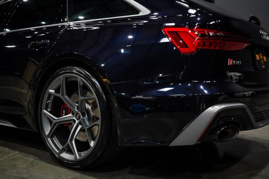 used 2024 Audi RS 6 Avant car, priced at $129,989
