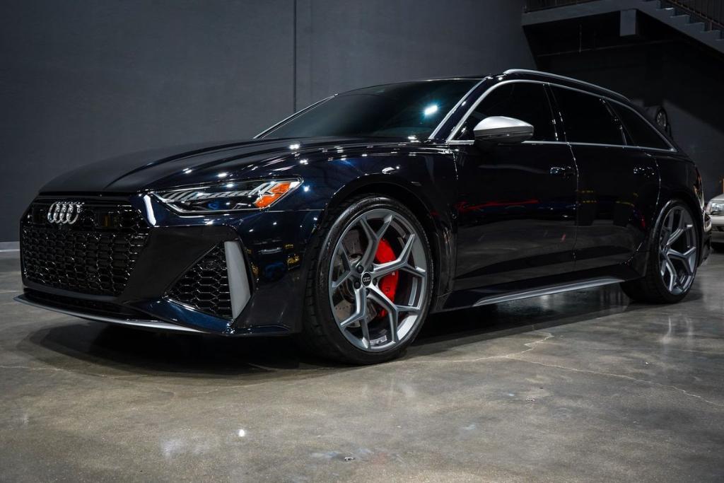 used 2024 Audi RS 6 Avant car, priced at $129,989