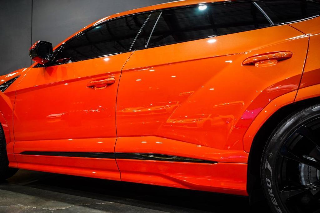 used 2022 Lamborghini Urus car, priced at $234,989