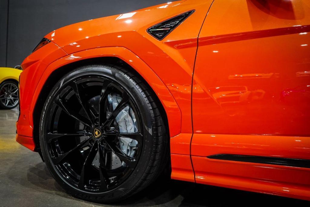 used 2022 Lamborghini Urus car, priced at $234,989