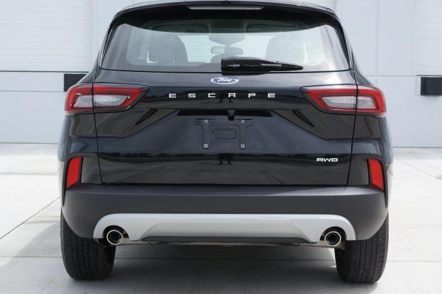 used 2023 Ford Escape car, priced at $12,992