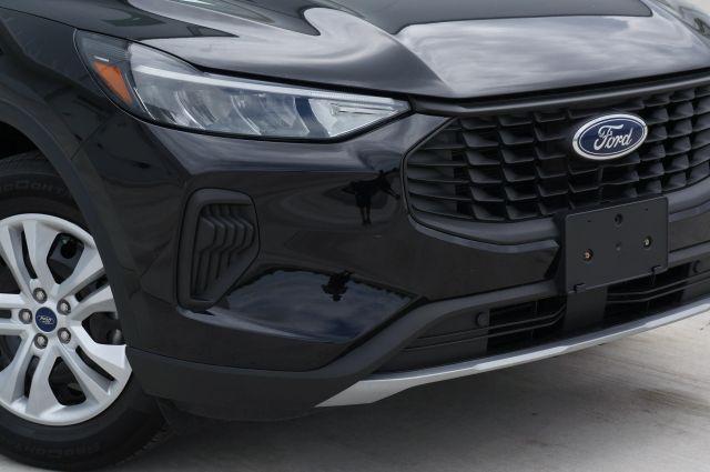 used 2023 Ford Escape car, priced at $12,992